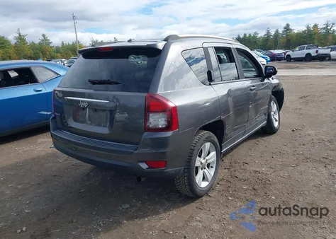 2017 Jeep Compass Sport 4X4 из США, поврежденный, VIN 1C4NJDBB7HD105745